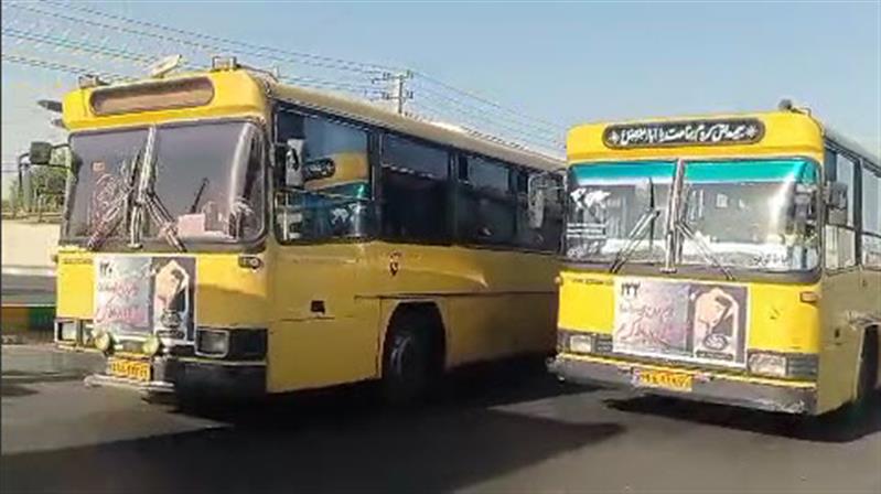 شهرداری رباط كریم با ۵۷ دستگاه اتوبوس زائران و دوستداران حضرت روح ا... را به مرقد مطهر امام راحل (ره) اعزام كرد