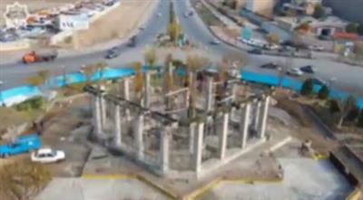 ادامه بازسازی و بهسازی میدان «آزادگان » با ساخت و نصب المان جدید